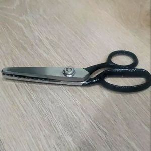 CHROME VTG Pinking Sheers Made In Japan Black Handles Sewing Collectors